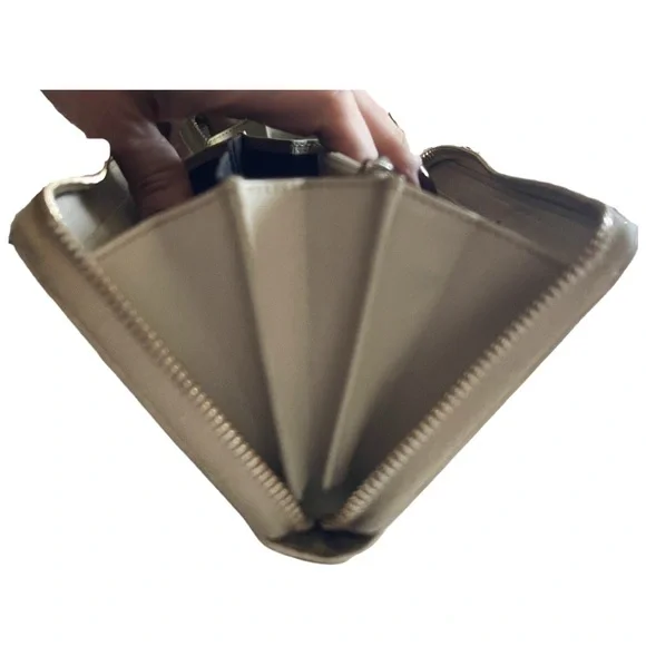 Gucci Long Wallet Leather Guccissima GG Shima Monogram Zip Around Zippy Biege - Picture 10 of 17